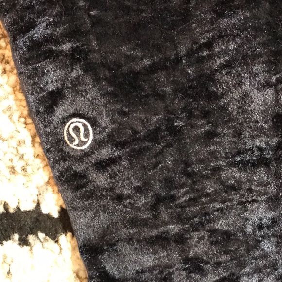 💙Lululemon Black Ready To Crush Velvet Joggers - Picture 10 of 13